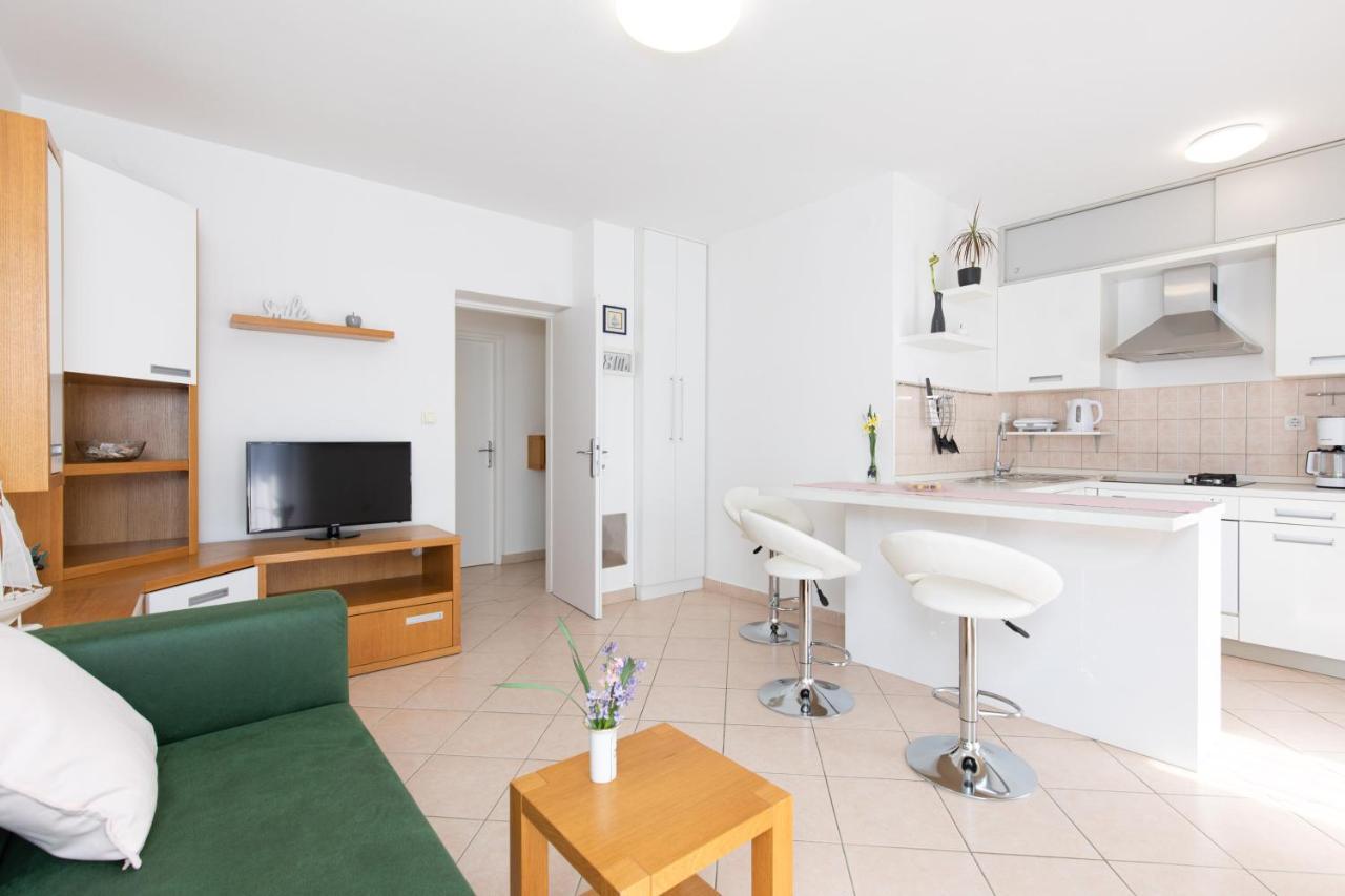 Apartment Julijana Krk Town Extérieur photo